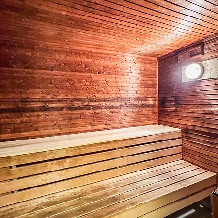 Gorgeous In With Sauna 別荘 ヴィンストラ